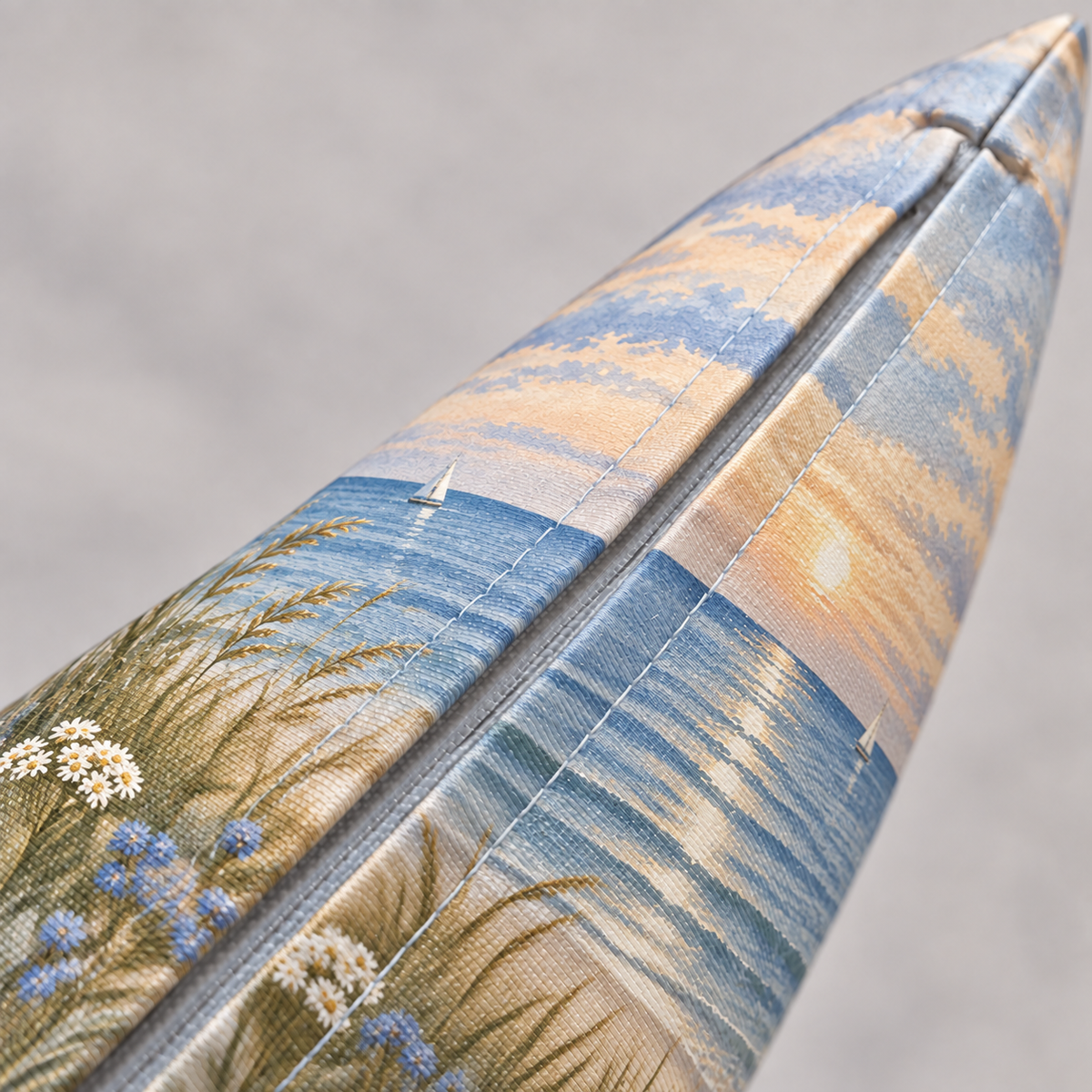 Dekokissen Segelboot am Abendmeer – Detail des verdeckten Reißverschlusses